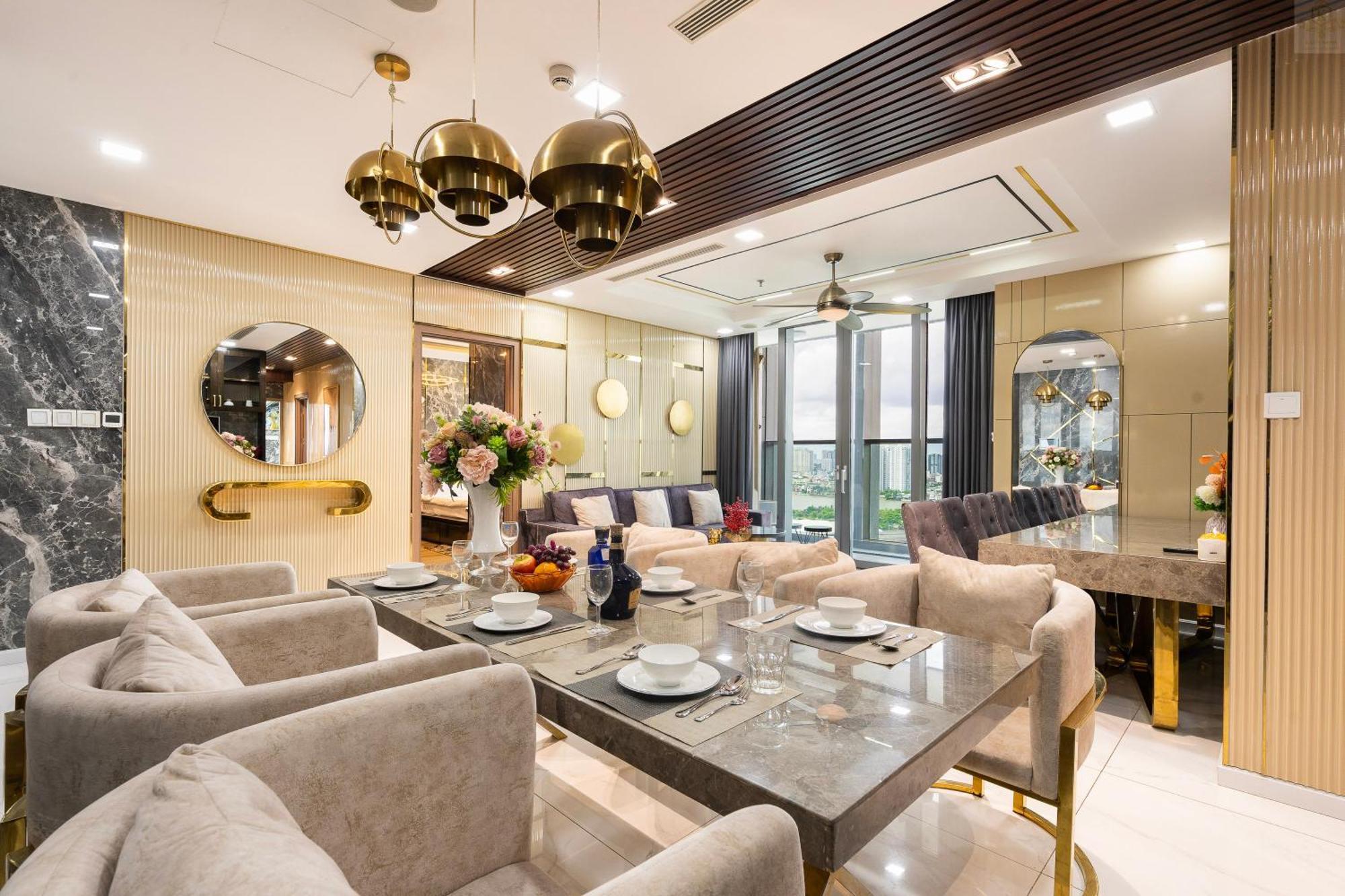 The Landmark 81 Riverside Resident