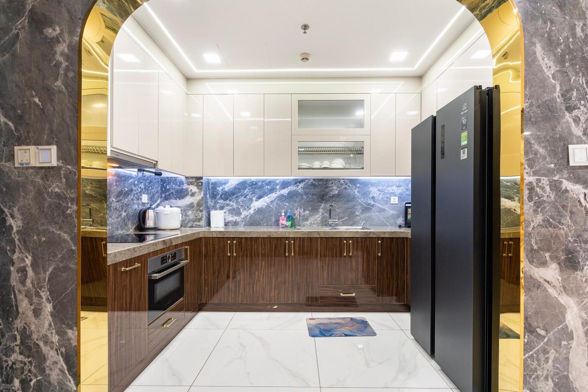 The Landmark 81 Riverside Resident Hotel